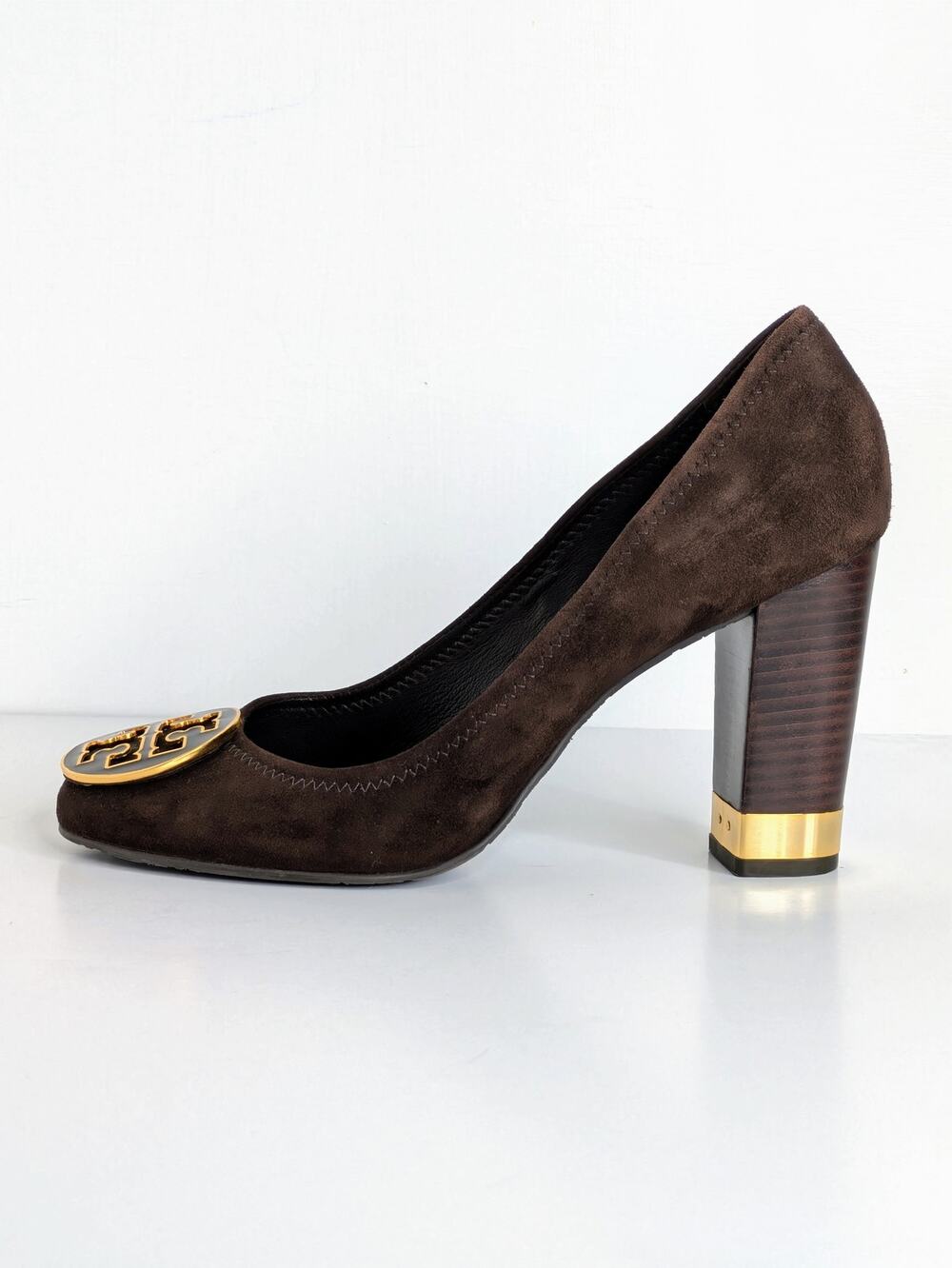 Tory Burch Maddie Pump 9.5 Brown Suede Block Heel Gold Logo Medallion Double T